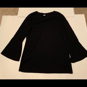Black shirt